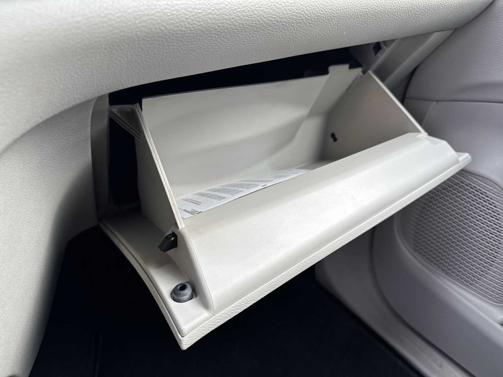 Used 2024 Silver Chrysler Touring L image 29