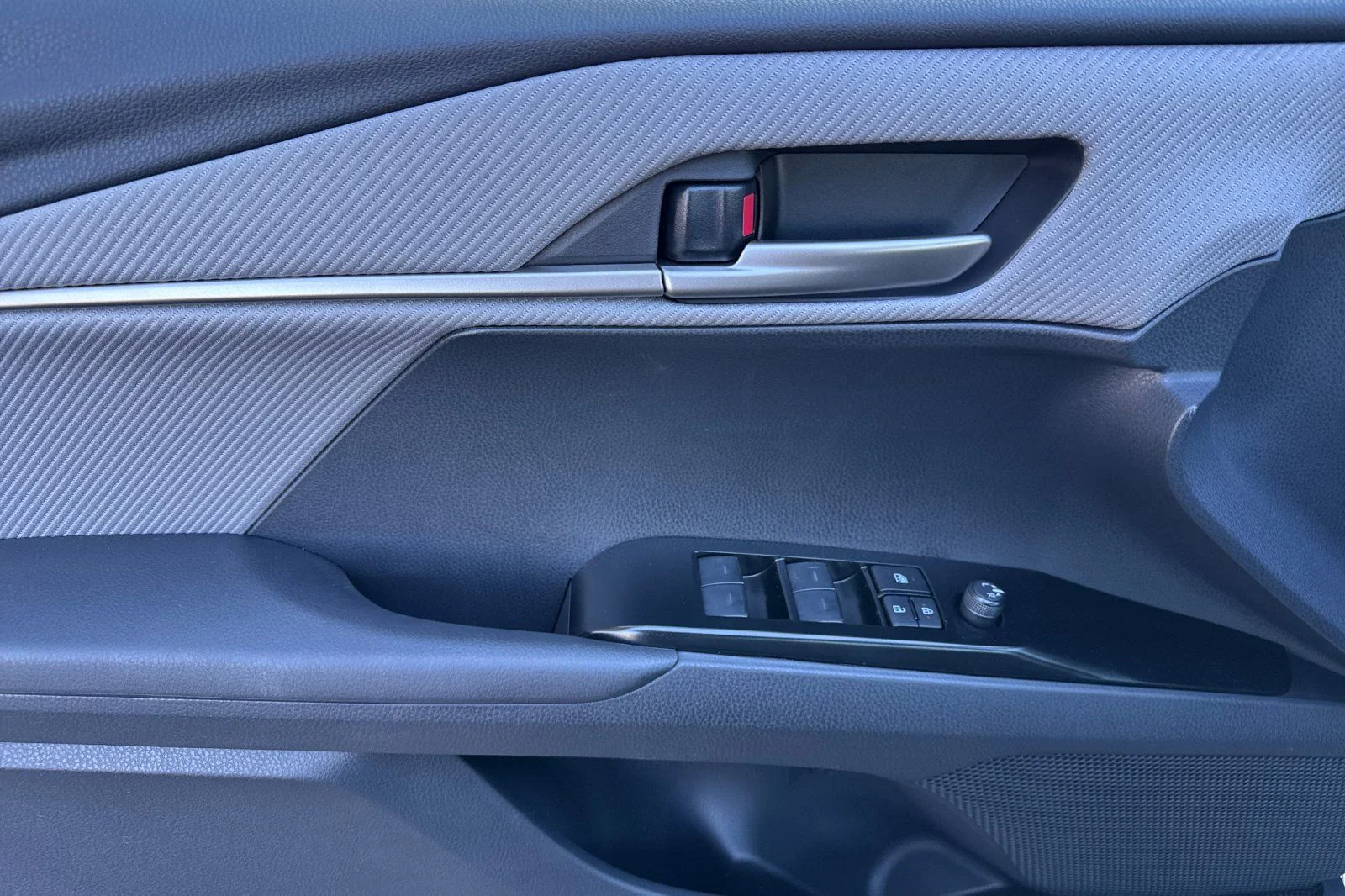 New 2026 Midnight Black Metallic Toyota  SE image 11