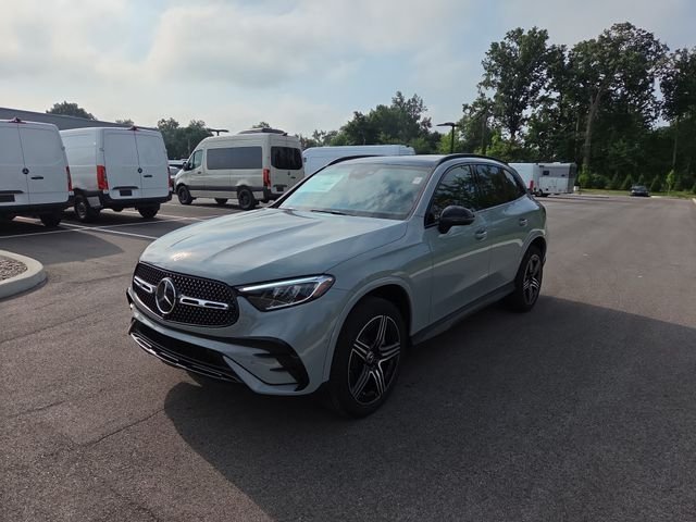New 2027 MANUFAKTUR Alpine Grey Mercedes-Benz GLC300 image 7
