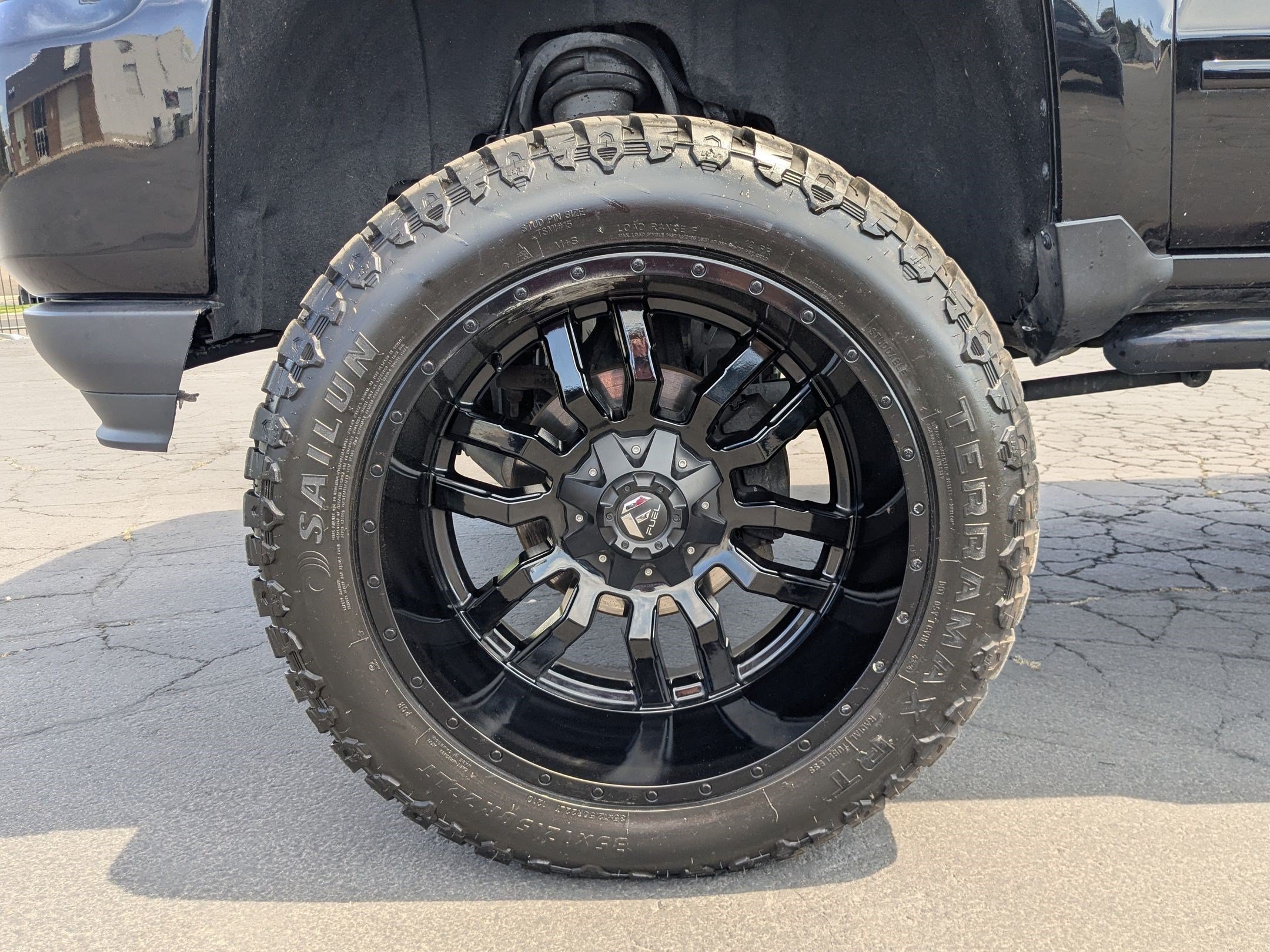 Used 2018 Black Chevrolet LT image 3