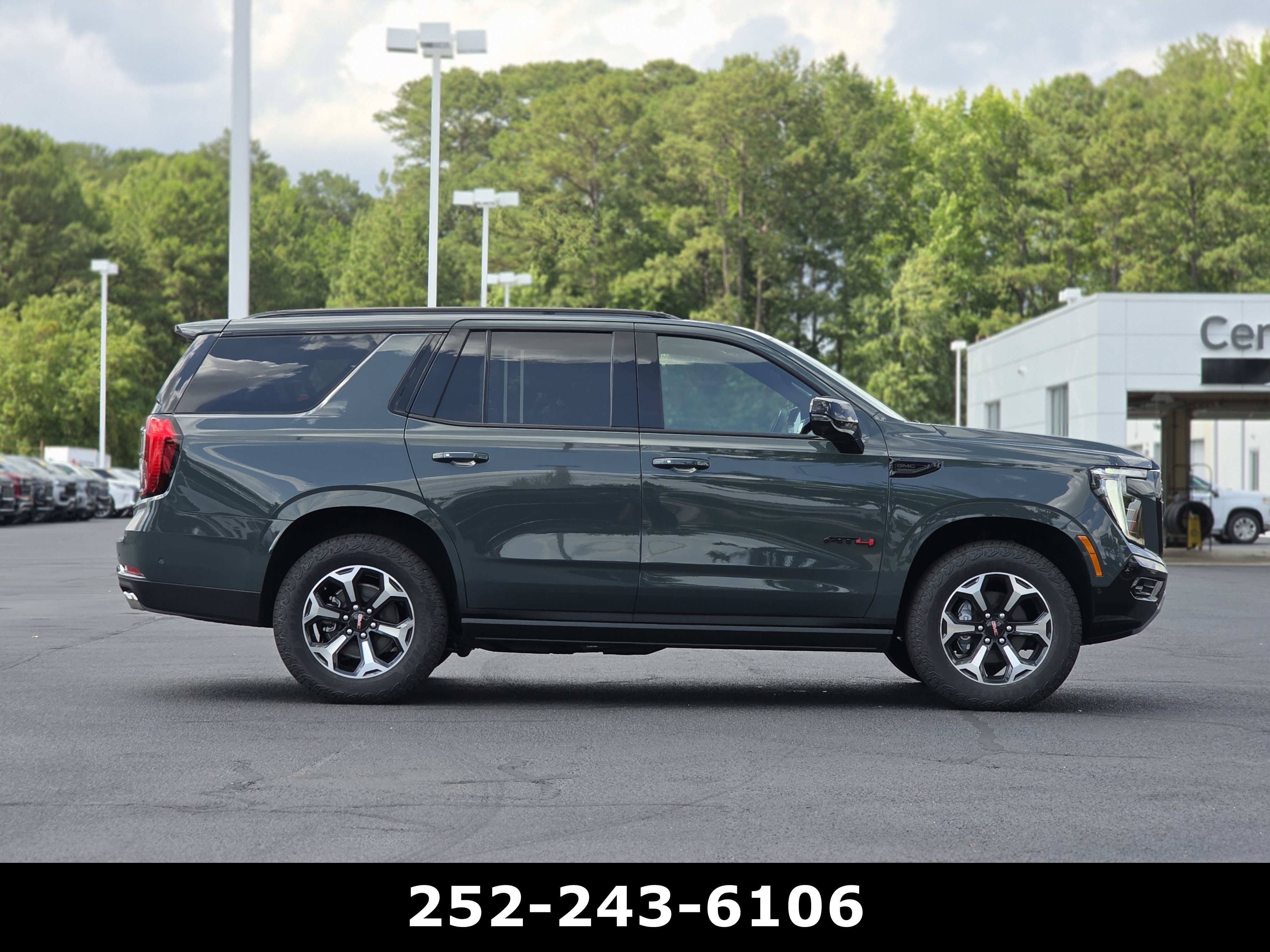 Used 2026 Midnight Pine GMC AT4 image 8