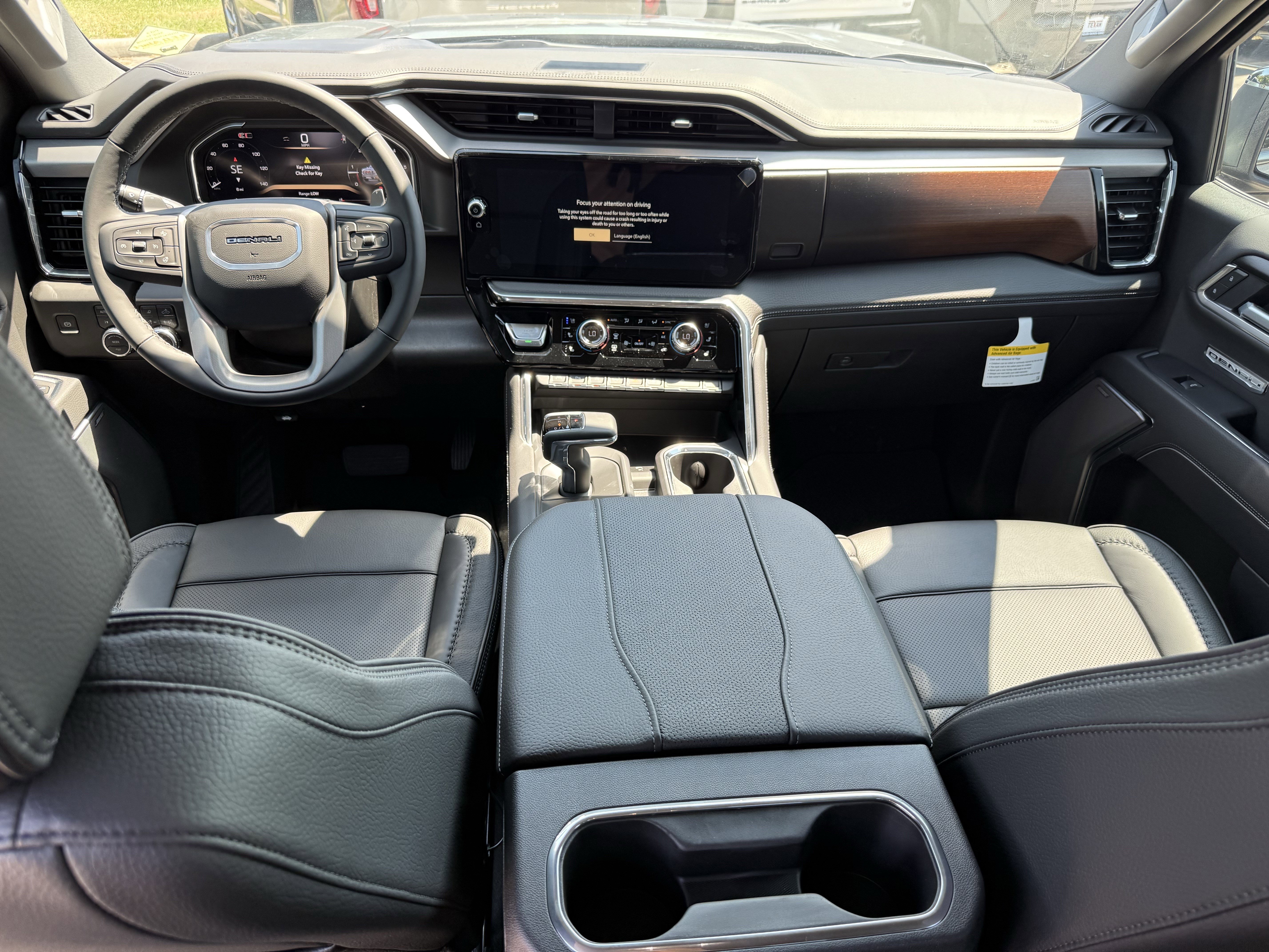 2026 GMC Sierra 1500 Denali - Photo 9