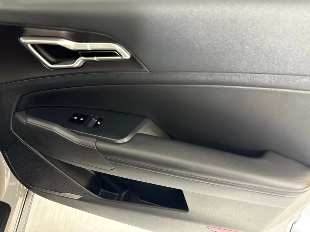 New 2026 Wolf Gray Kia EX image 15