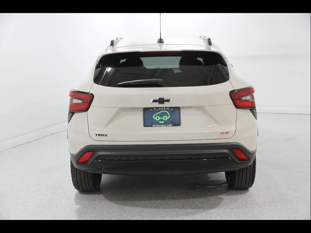 2026 Chevrolet Trax RS - Photo 18
