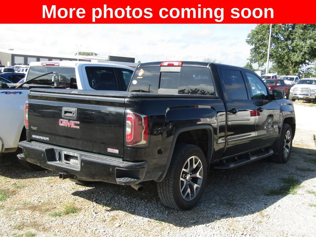 Used 2018 Onyx Black GMC SLT image 6