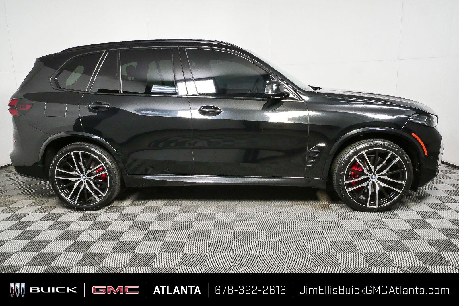 Used 2024 Black Sapphire Metallic BMW xDrive40i image 2