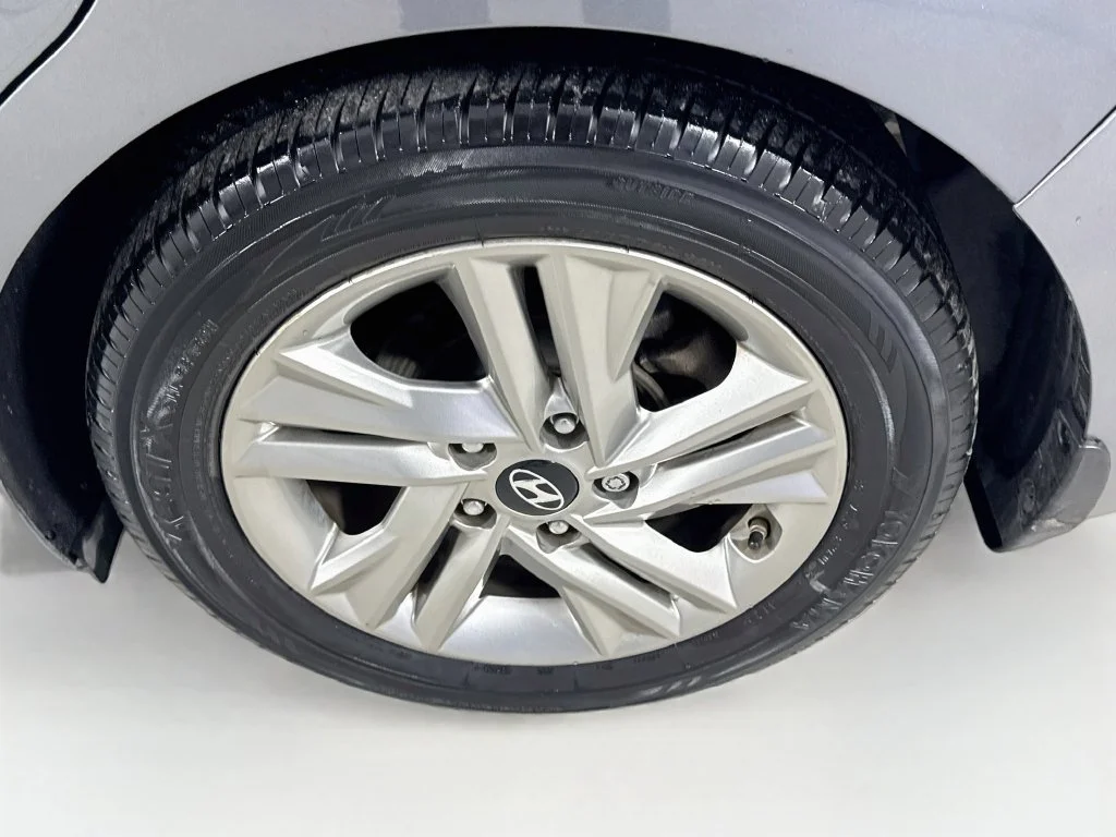 Used 2019 Gray Hyundai Value Edition image 38