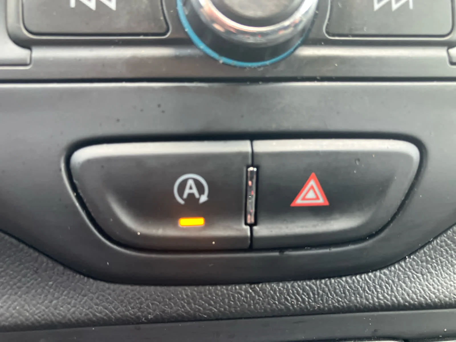 Used 2024 Sterling Metallic GMC SLE image 23