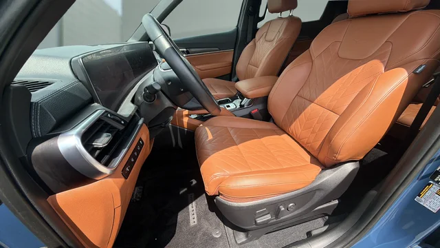 Used 2024 Black Kia SX X-Pro image 9
