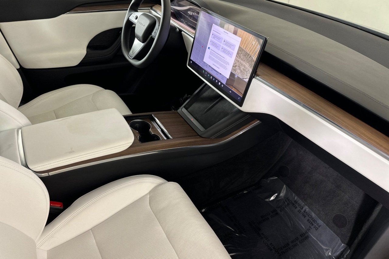 Used 2024 GREY Tesla AWD image 15
