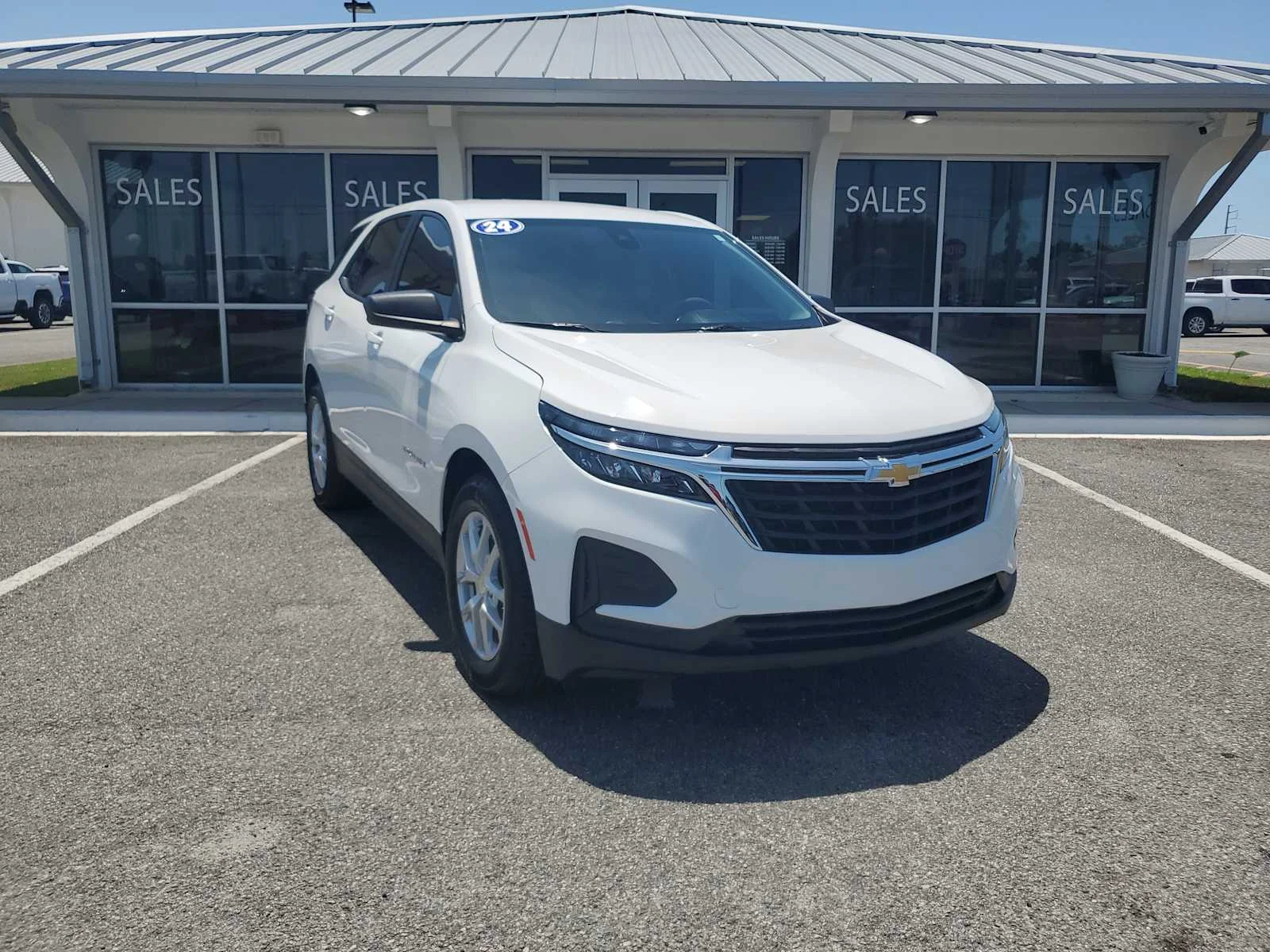 Used 2024 Summit White Chevrolet LS image 10