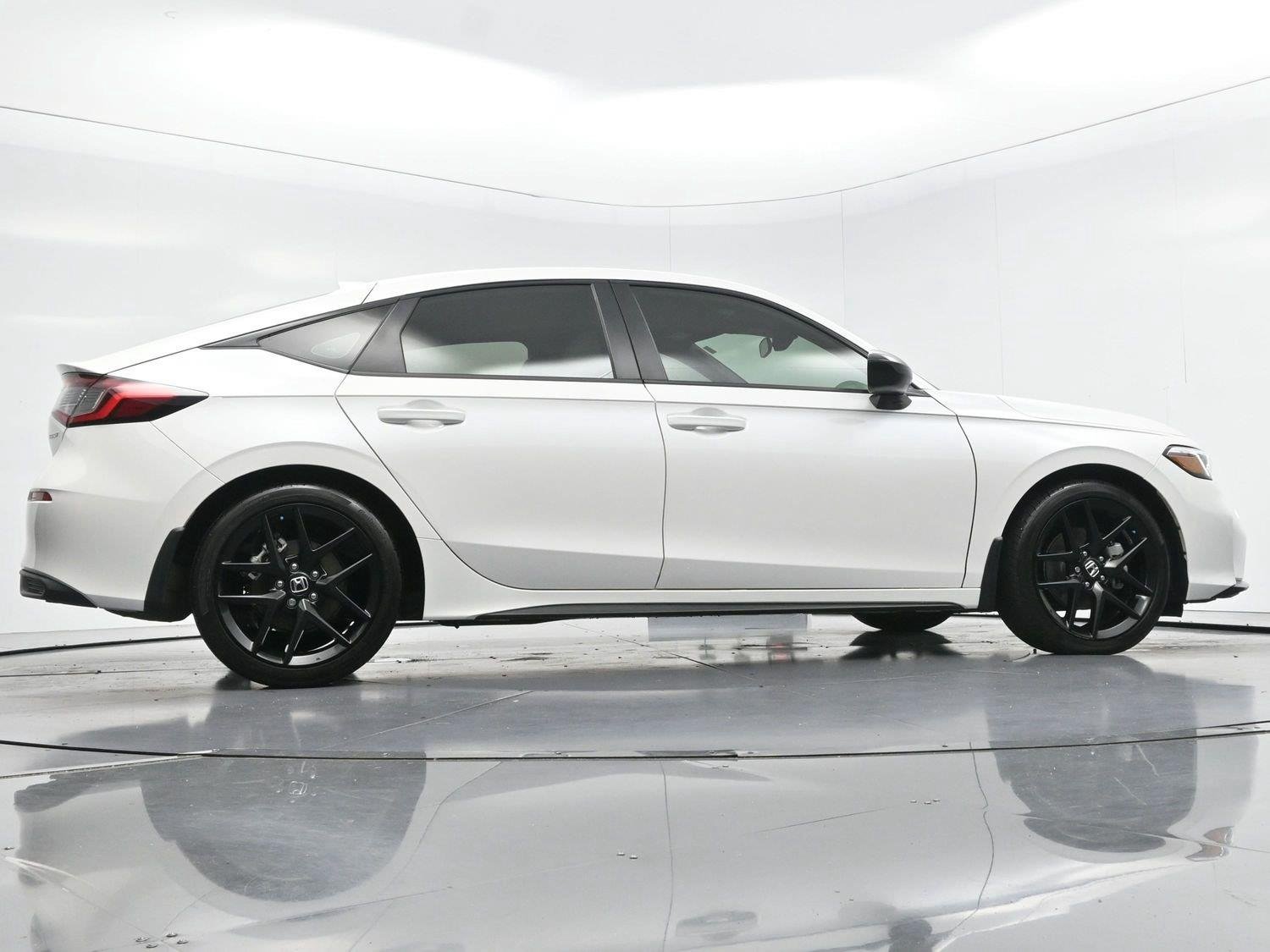 Used 2025 Platinum White Pearl Honda Sport image 48