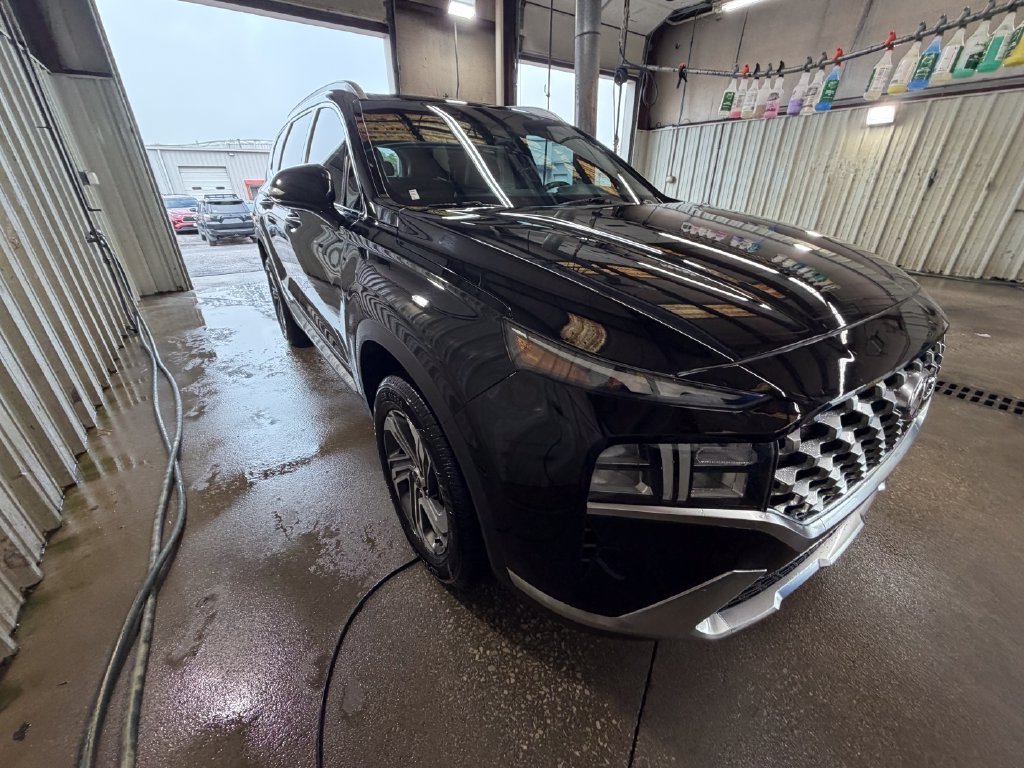 Used 2022 Black Hyundai SEL image 7