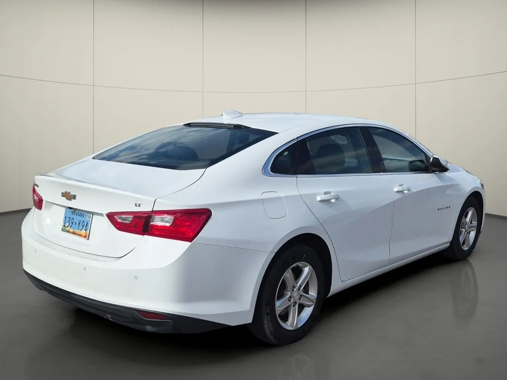 Used 2024 White Chevrolet LT image 7