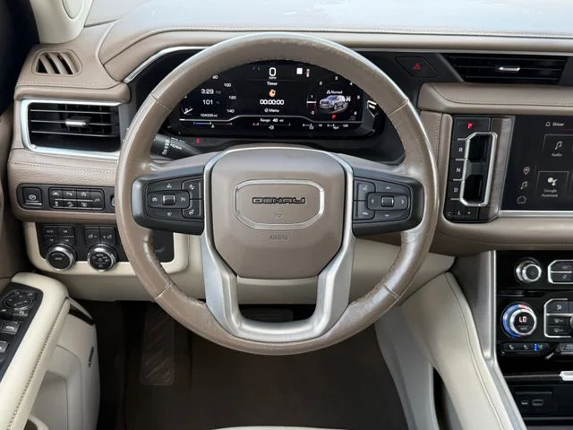 Used 2022 White Frost GMC Denali image 23