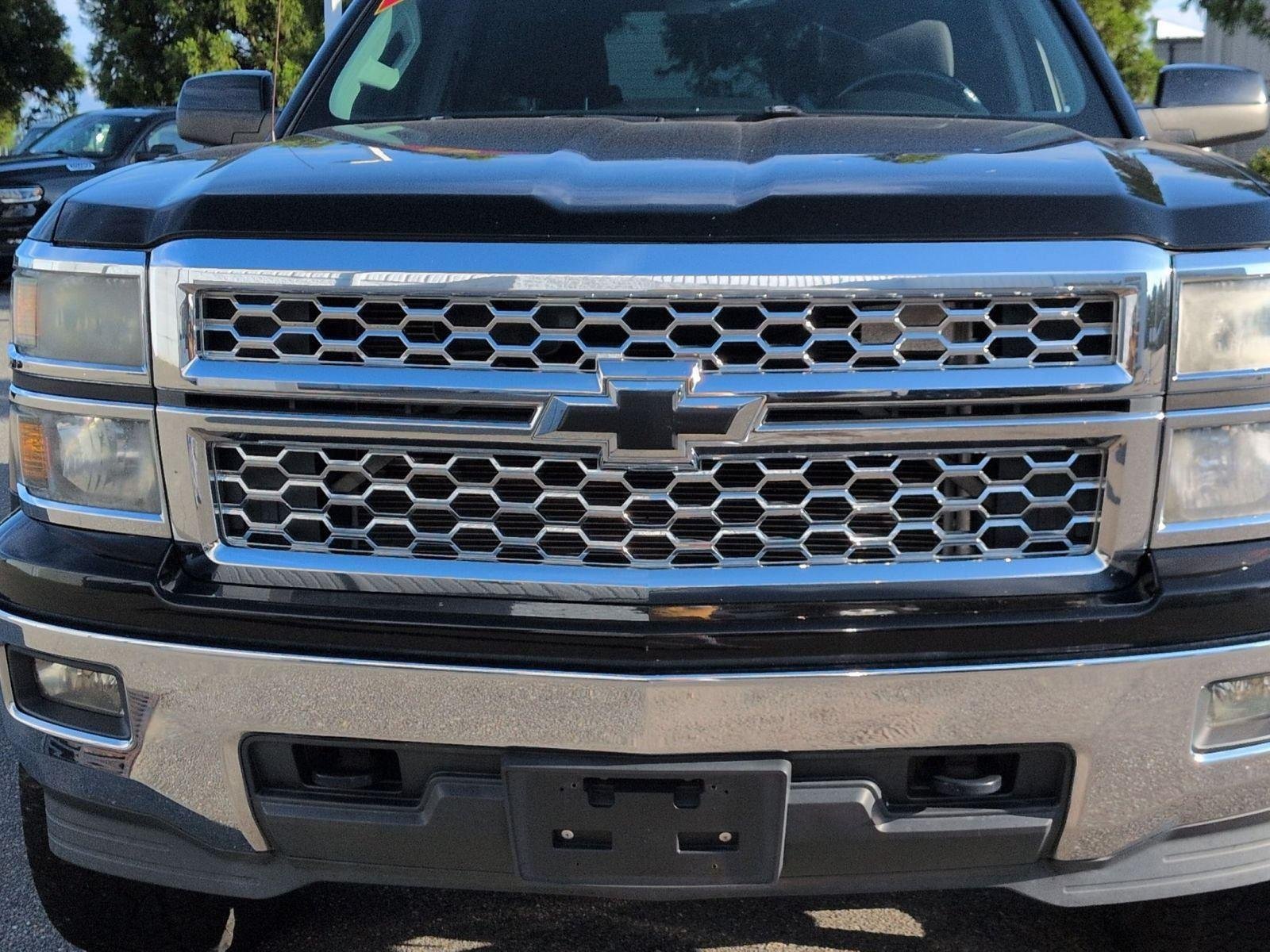 Used 2015 Black Chevrolet LT image 14