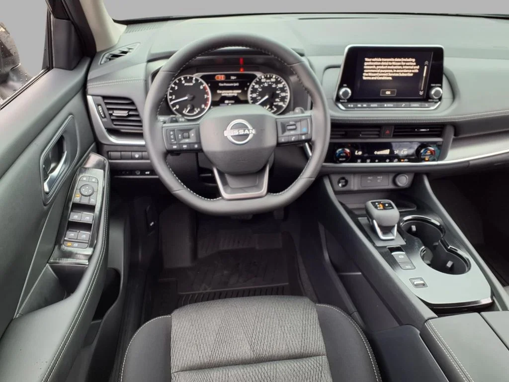 New 2026 Super Black Nissan SV image 4