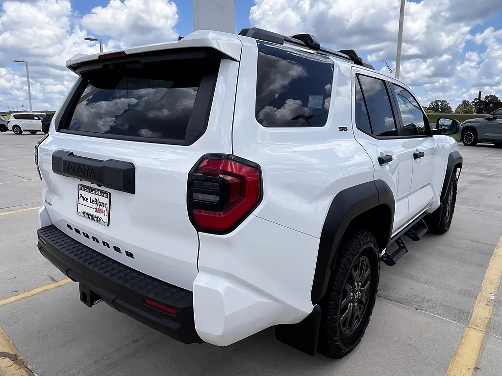 New 2026 Ice Cap Toyota  SR5 image 3