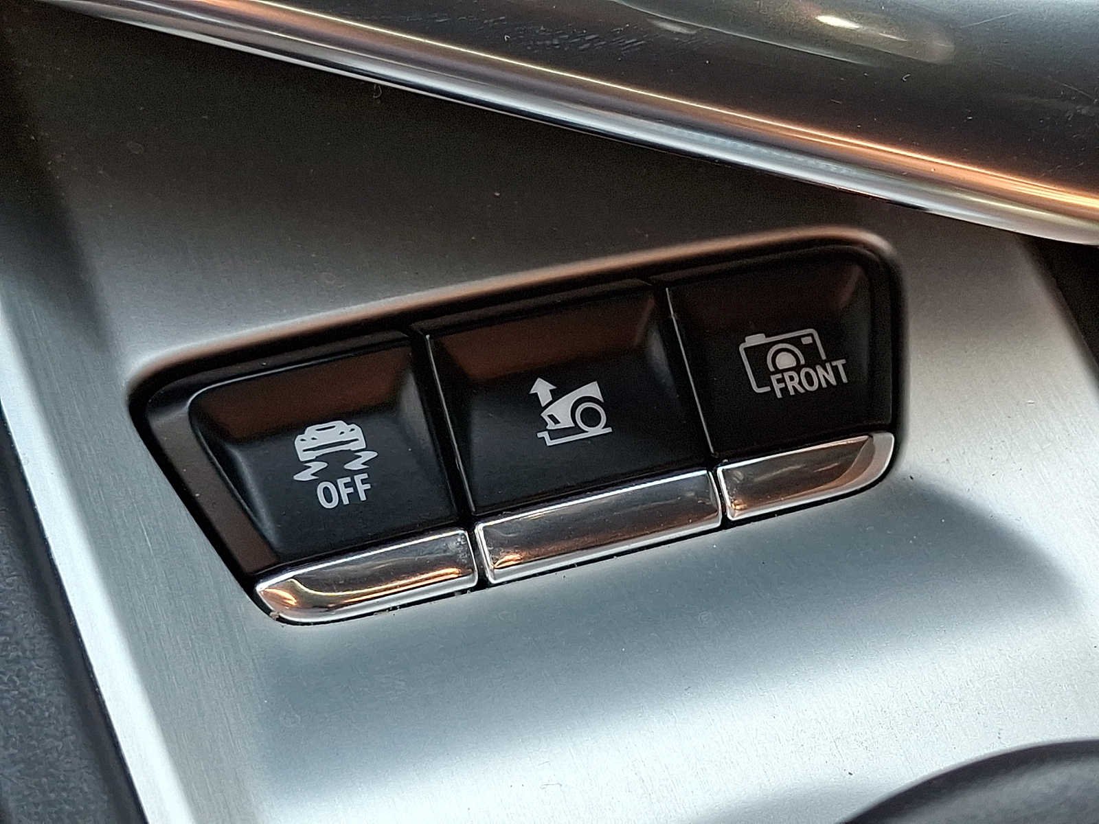 Used 2020 CERAMIC MATRIX GRAY METALLIC Chevrolet 3LT image 24