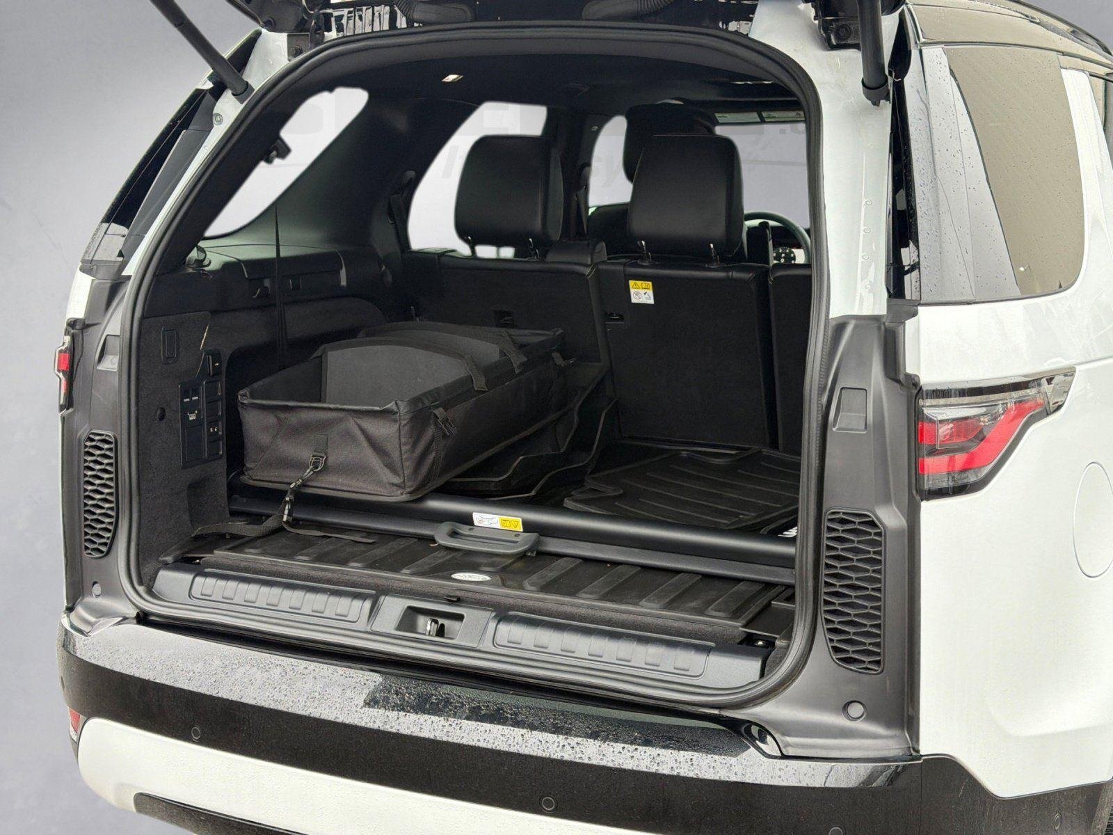 Used 2024 Fuji White Land Rover Dynamic SE image 26