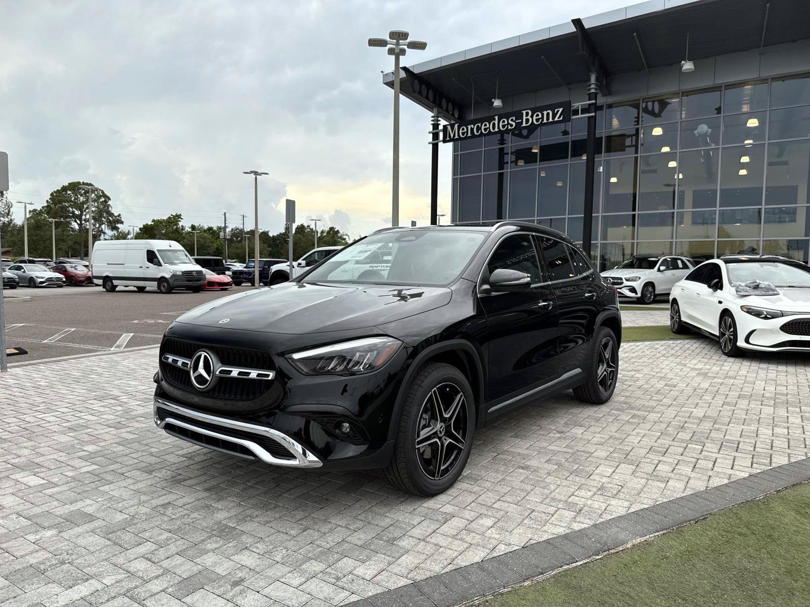 New 2026 Black Mercedes-Benz 250 4MATIC® SUV image 2