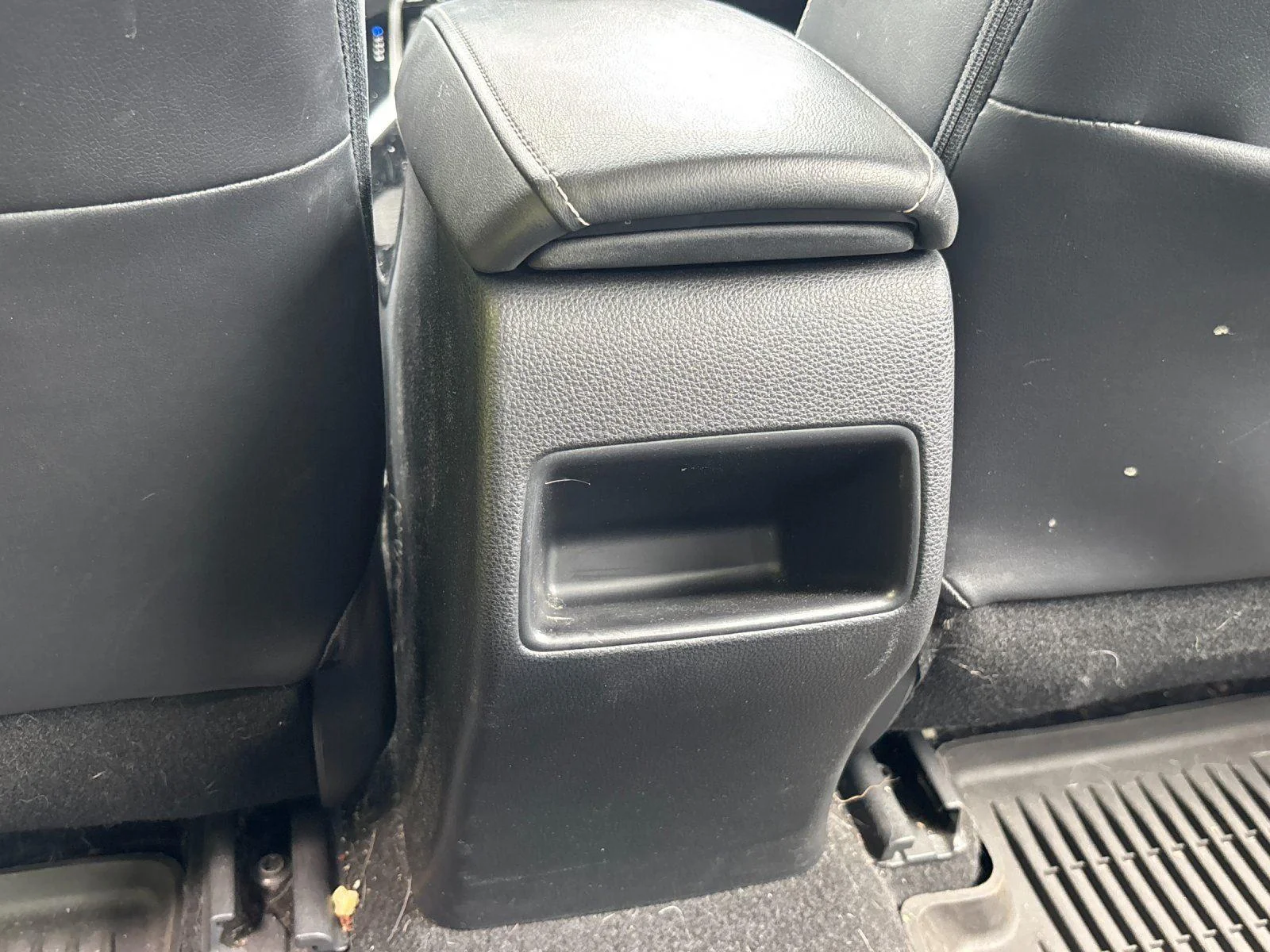 Used 2020 Black Sand Pearl Toyota XLE image 33