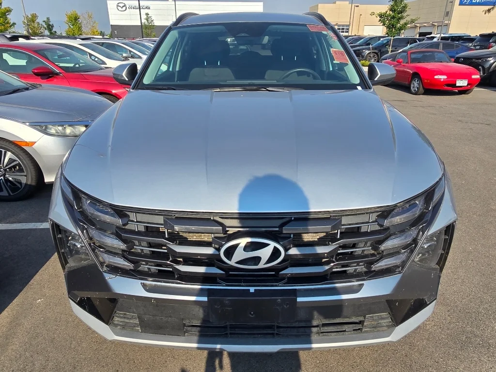 Used 2025 Shimmering Silver Hyundai SEL image 18