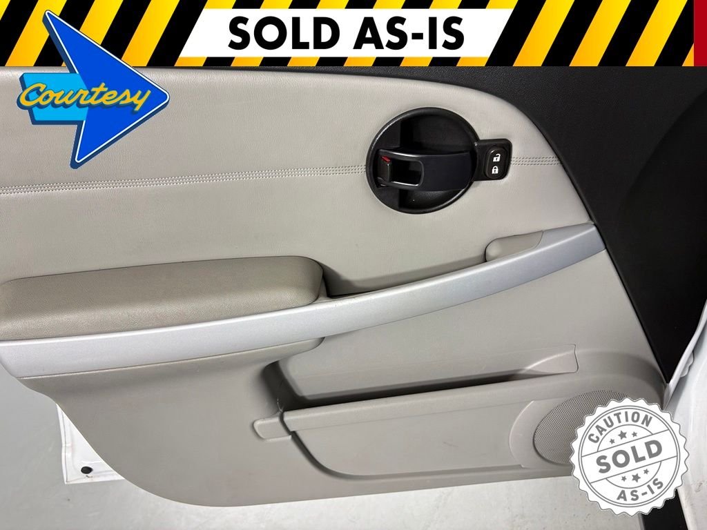 Used 2007 White Chevrolet LT image 13