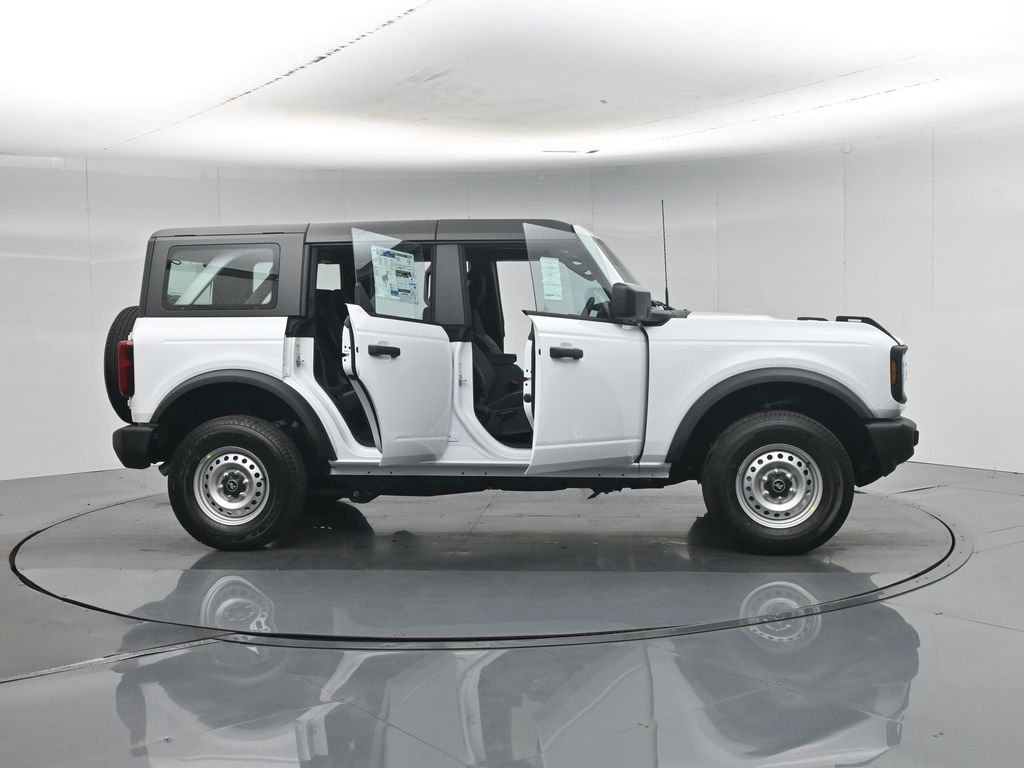 New 2026 Oxford White Ford Base image 4