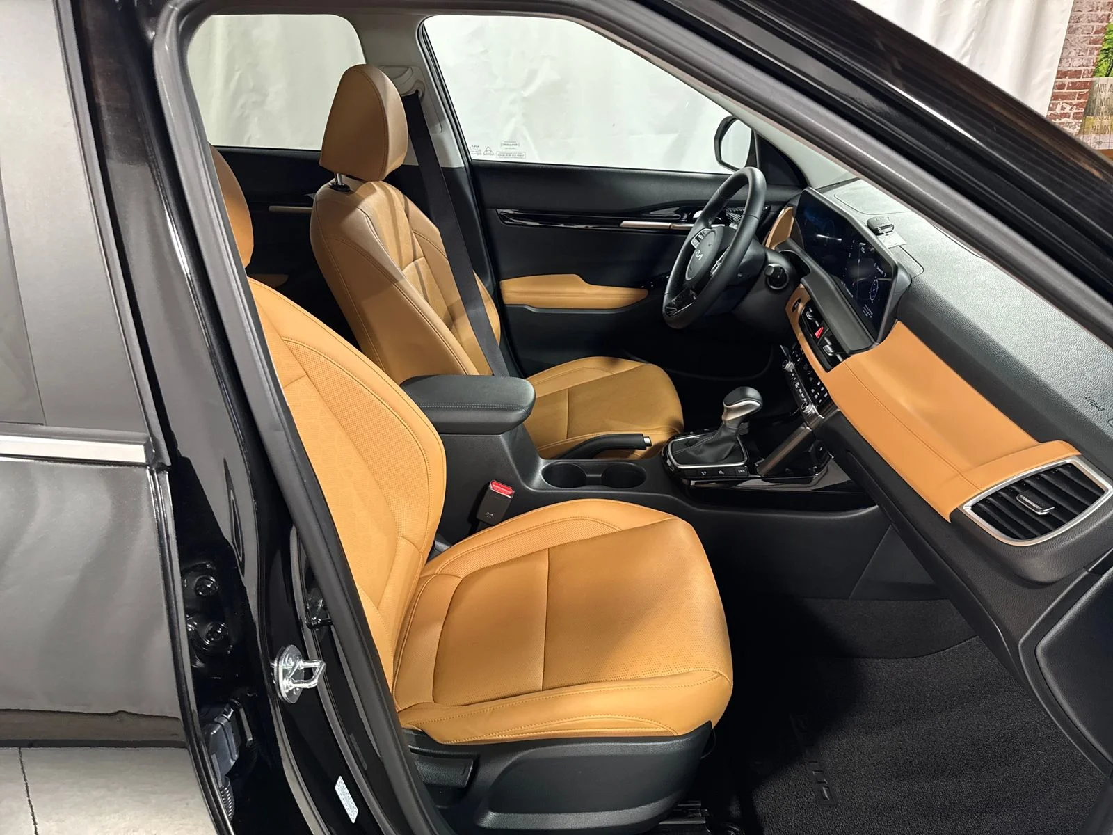 Used 2024 Black Kia EX image 29