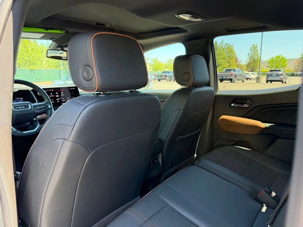 Used 2024 Sterling Metallic GMC AT4 image 32
