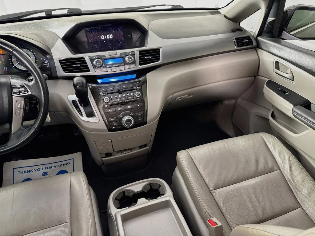 Used 2011 Gray Honda Touring image 29