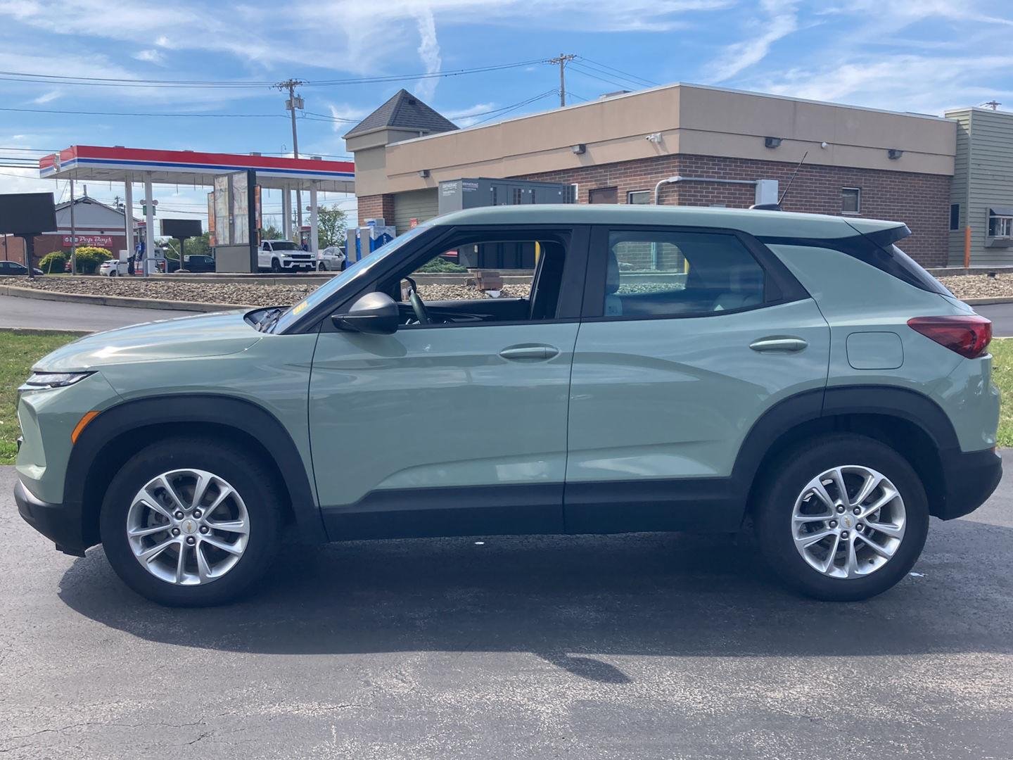 Used 2025 Cacti Green Chevrolet LS image 4