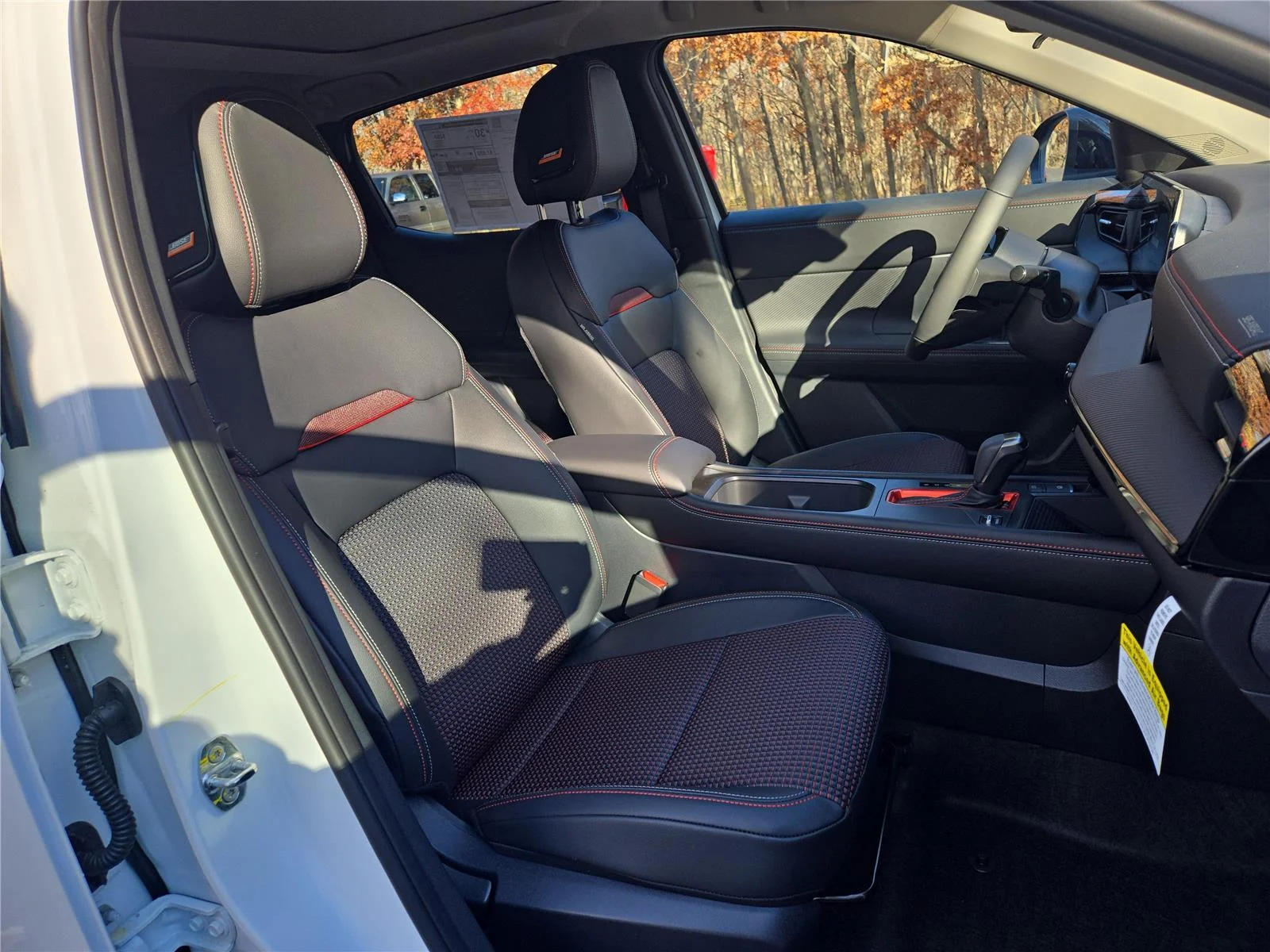 New 2026 Aspen White Tricoat Nissan SR image 14