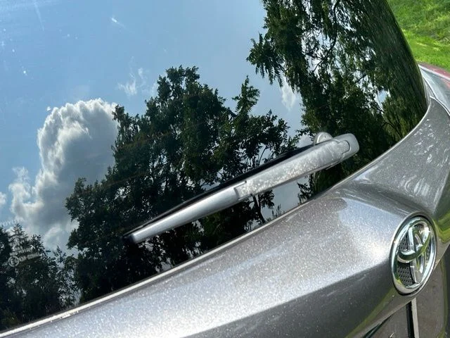 Used 2018 Gray Toyota LE image 13