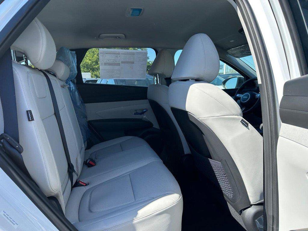 New 2026 White Hyundai SEL Convenience image 5