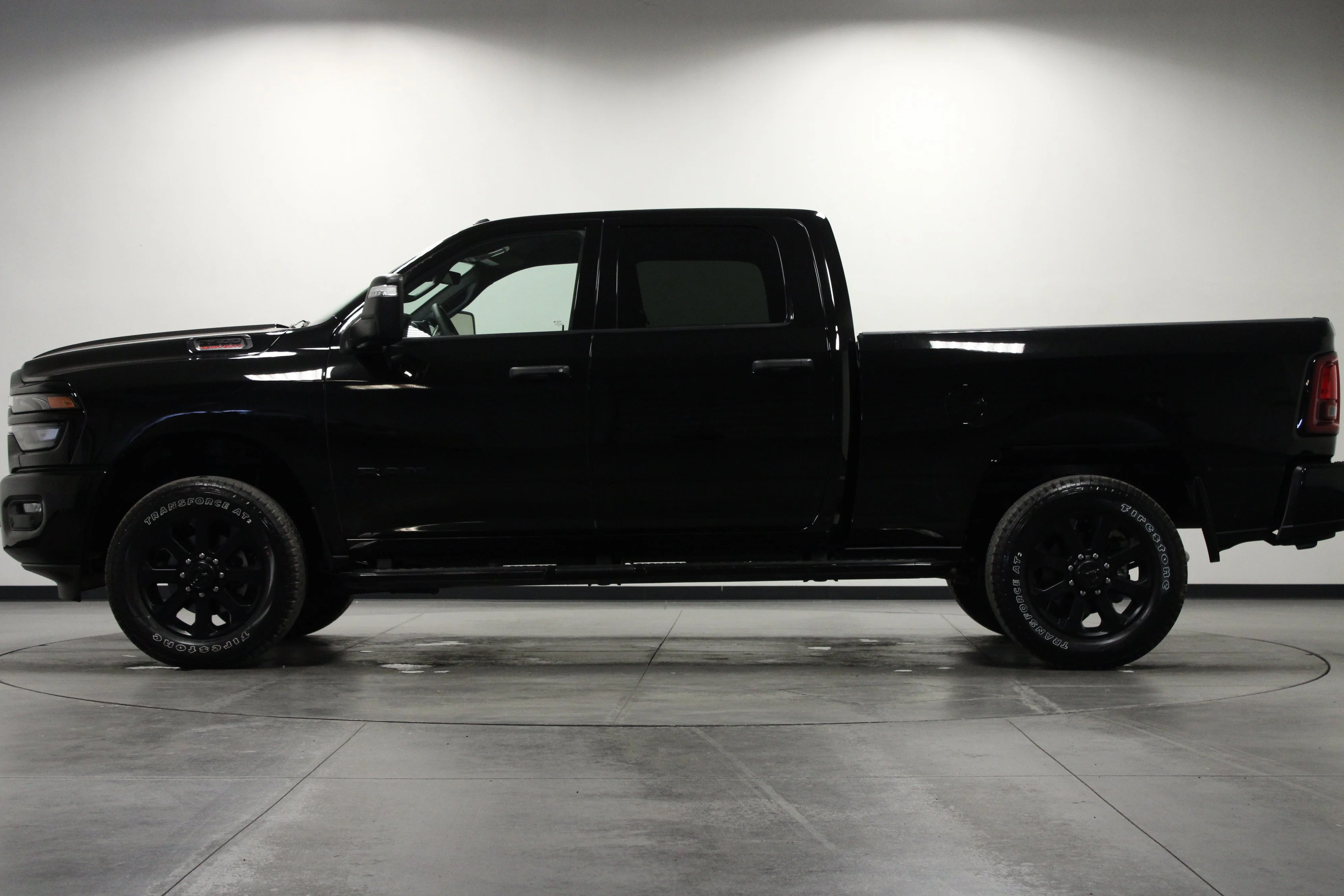 Used 2025 Diamond Black Crystal Pearlcoat Ram Big Horn image 7
