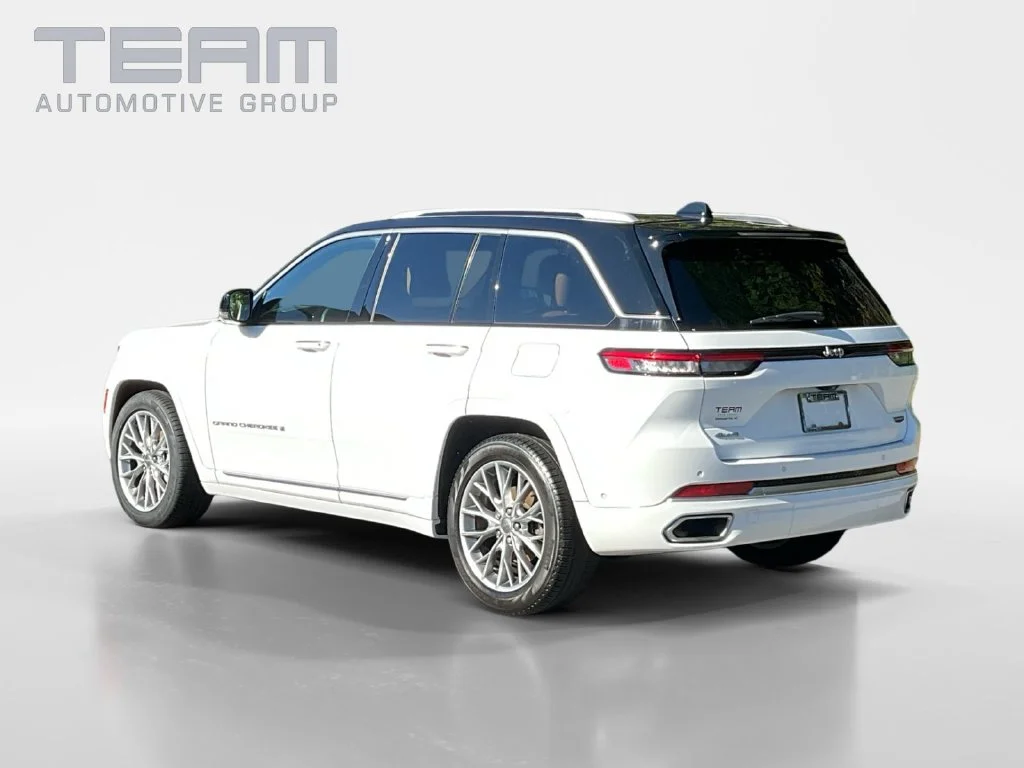 Used 2022 White Jeep Summit image 5