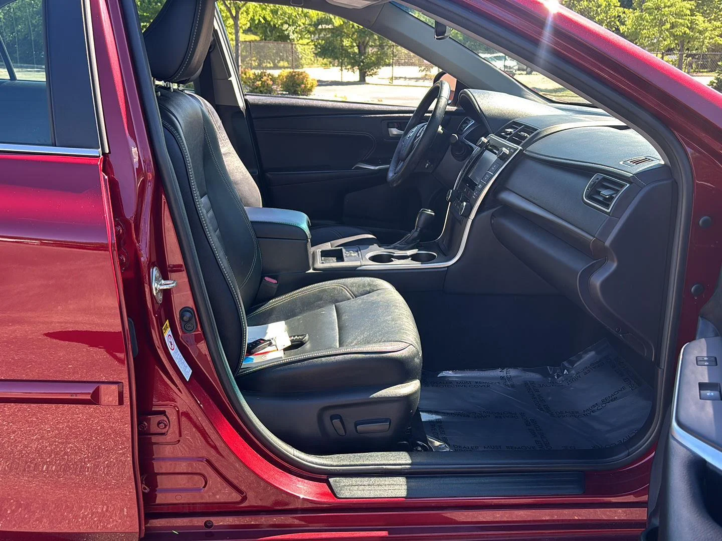 Certified Used 2017 Ruby Flare Pearl Toyota XLE image 11