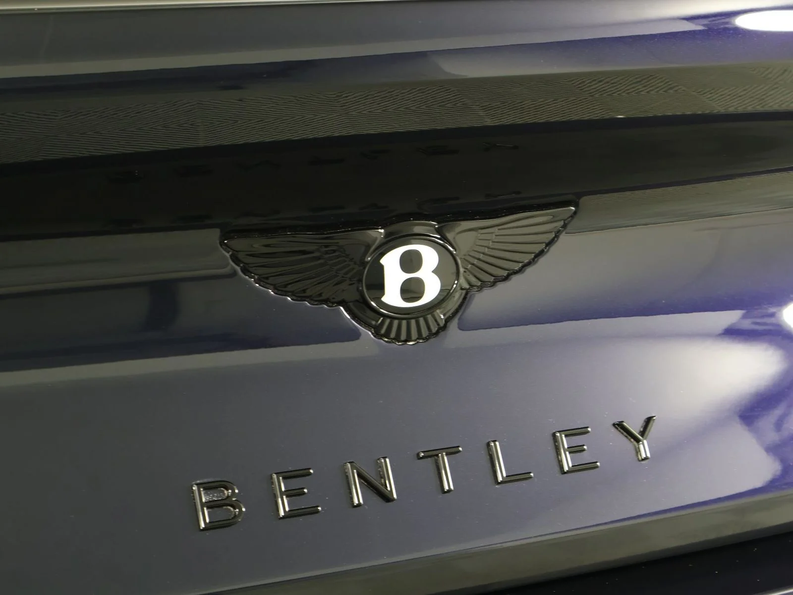 New 2026 Dark Sapphire Bentley GTC S image 15