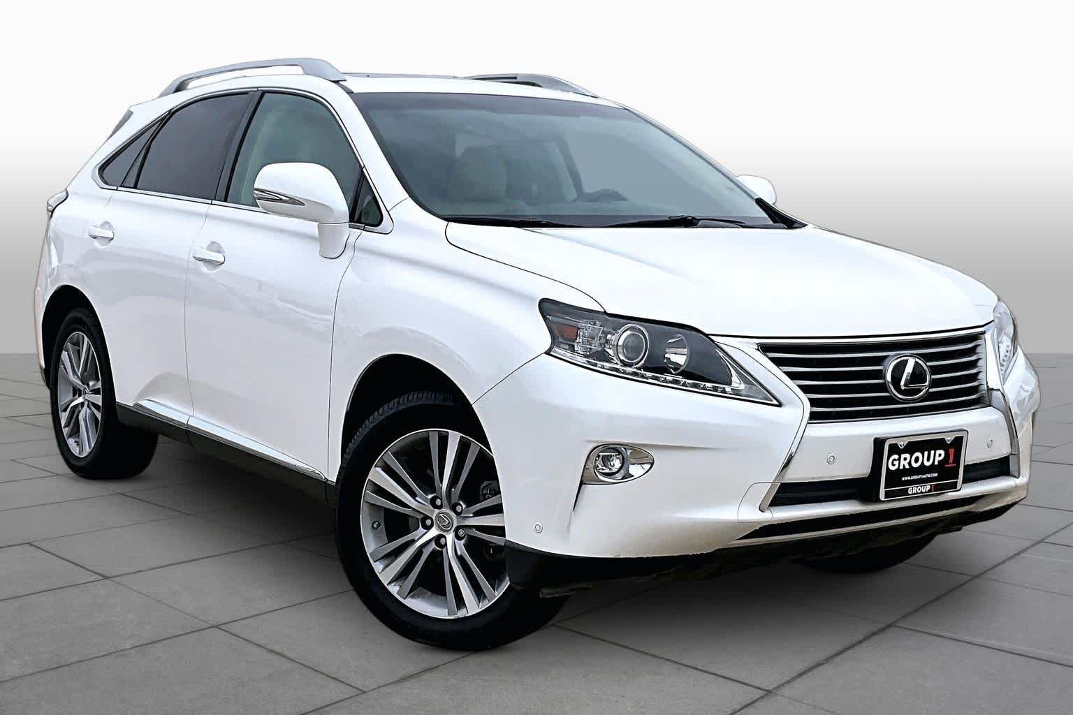Used 2015 Starfire Pearl Lexus  image 3