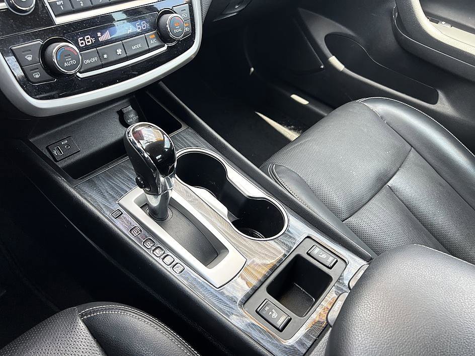 Used 2018 Super Black Nissan 2.5 SL image 26