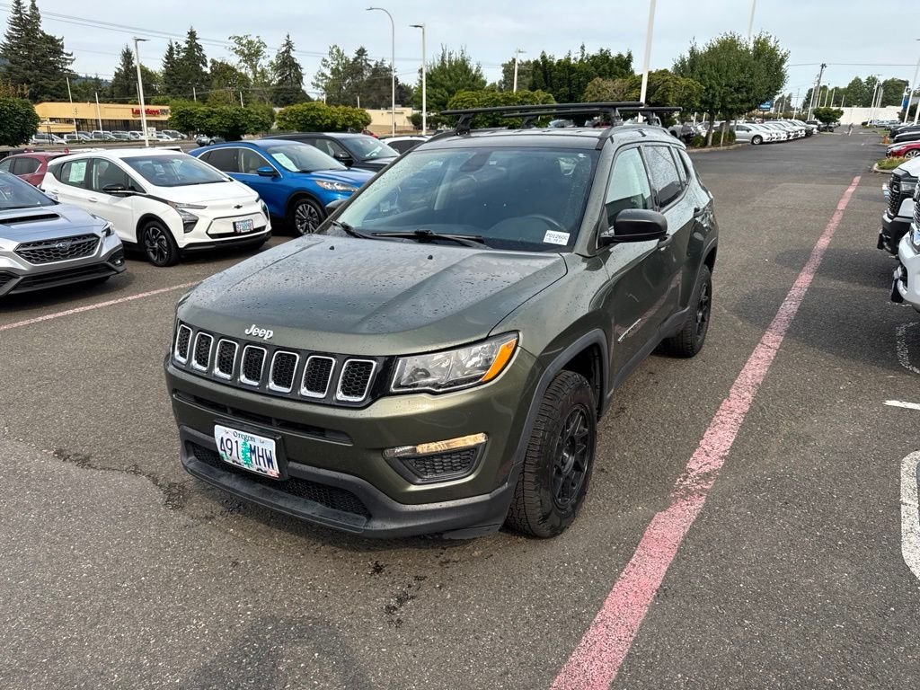 Used 2018 Olive Green Pearlcoat Jeep Sport image 3