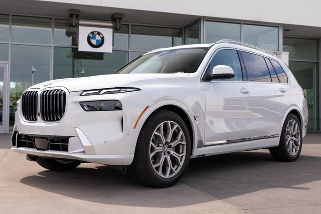 2027 BMW X7