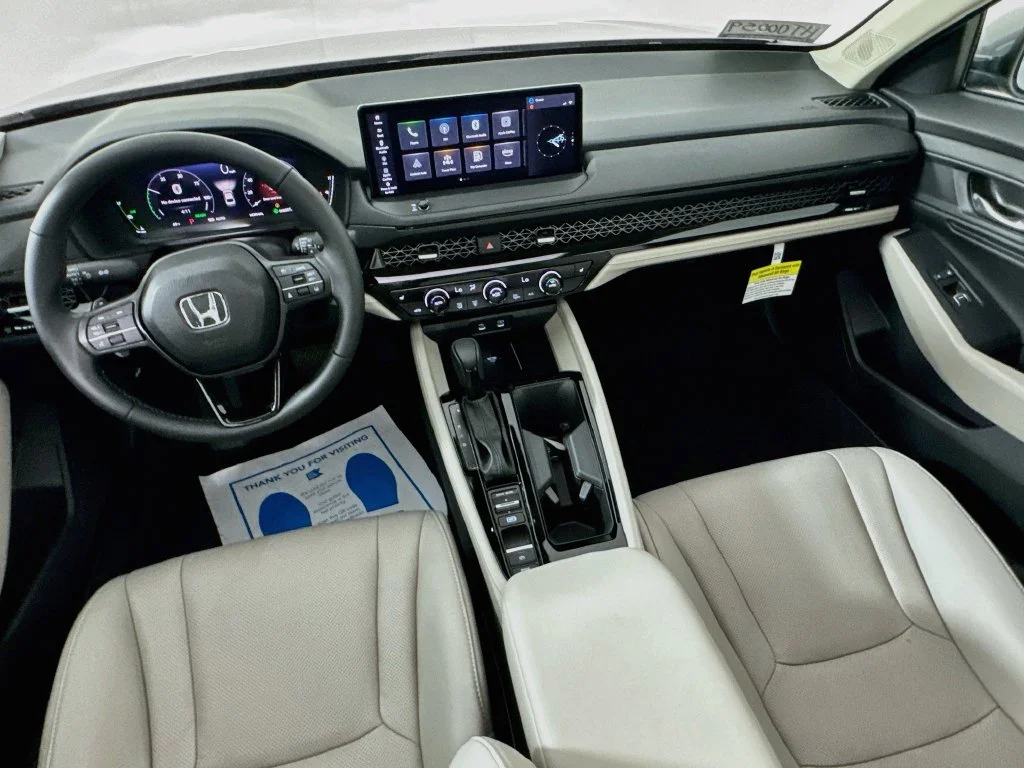 New 2026 Urban Gray Pearl Honda EX-L image 26