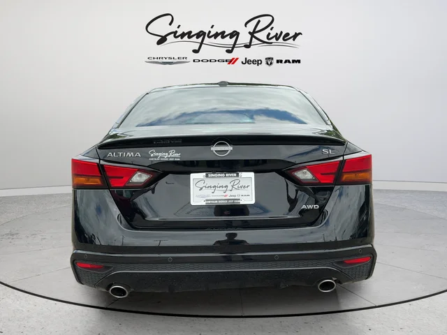 Used 2025 Black Nissan 2.5 SL image 6