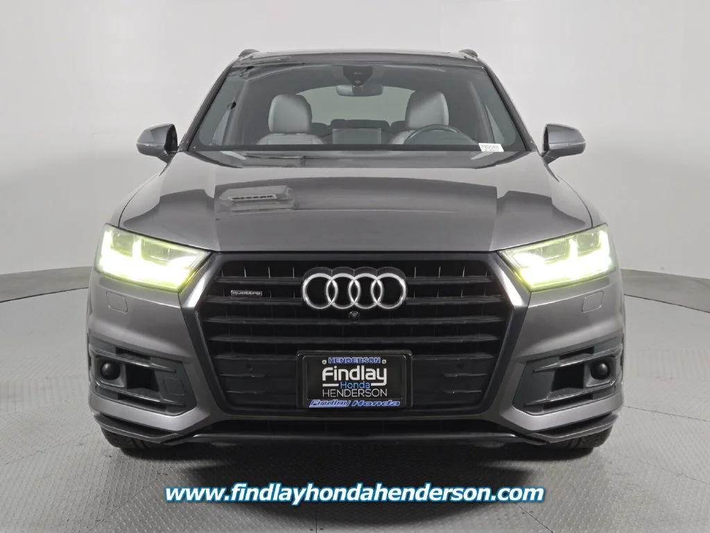 Used 2019 Gray Metallic Audi 55 SE Premium Plus image 8