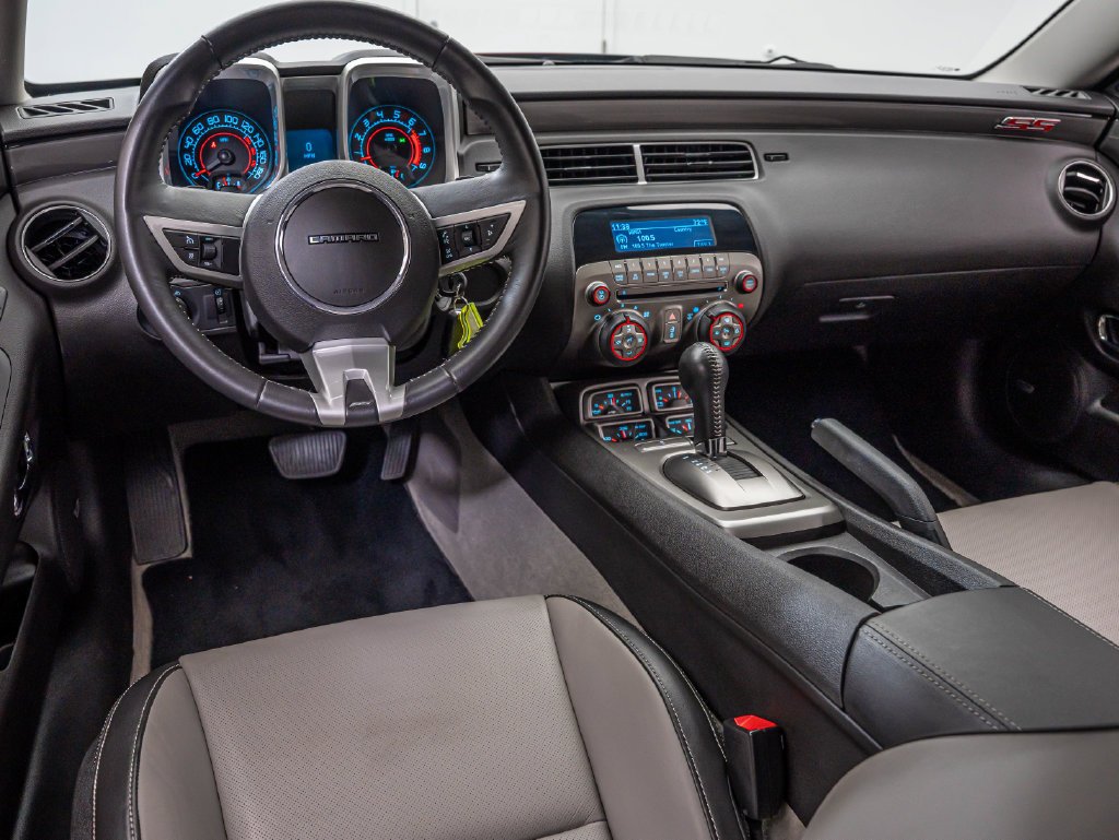 Used 2010 Red Jewel Tintcoat Chevrolet SS image 4