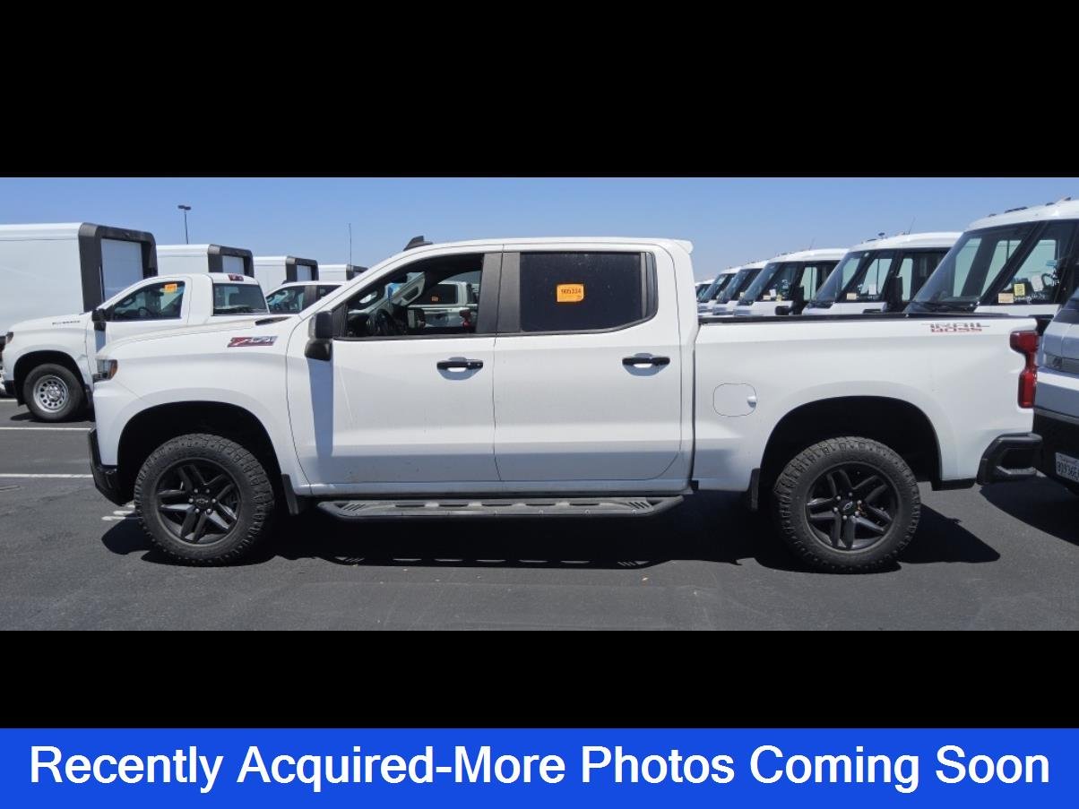 Used 2020 SUMMIT WHITE Chevrolet LT Trail Boss image 1