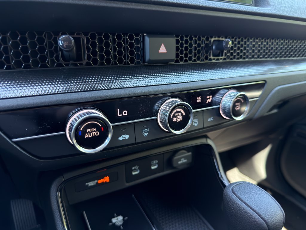 New 2027 Meteorite Gray Metallic Honda LX image 30